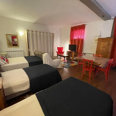 Demeure D'autrefois Guest house Passins